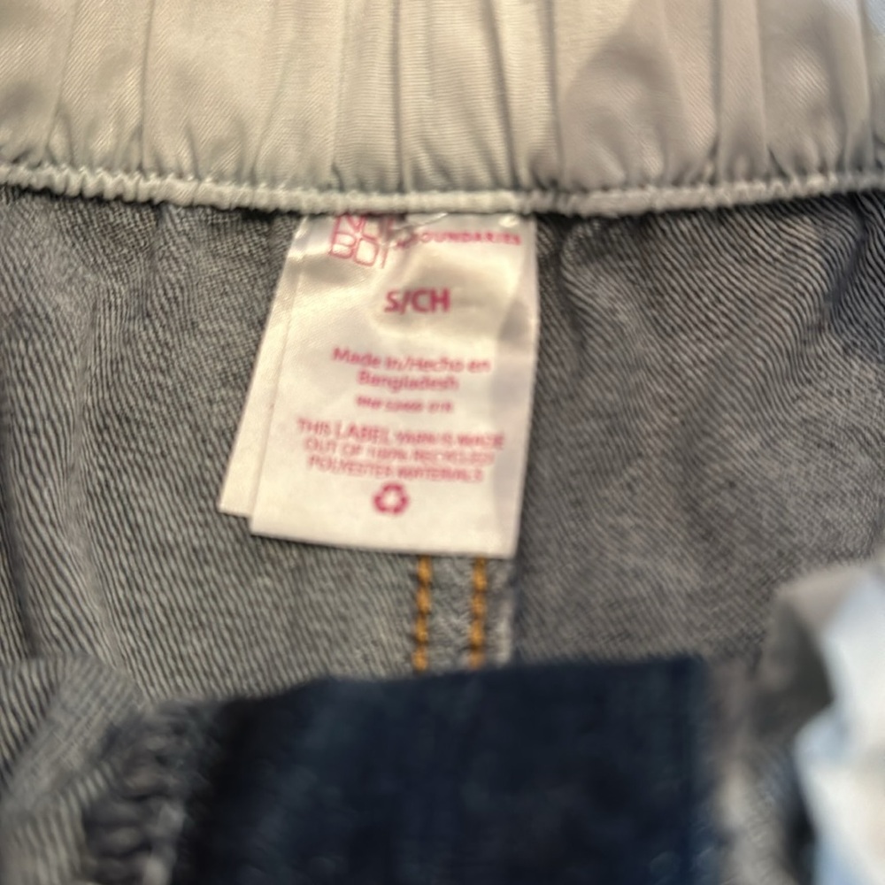 Jean skirts size 4 white washed and dark denim - dark can fit xs- we can fit 4-6 - Picture 5 of 7